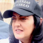 El proyecto de Cabal intentaría ocupar un espacio diferente: una derecha más claramente ideológica y conservadora, con énfasis en seguridad, defensa de la propiedad privada, autoridad y oposición a la izquierda. Su principal ventaja sería el reconocimiento nacional de Cabal y la existencia de una base electoral que ya ha demostrado respaldarla; su principal desafío sería transformar ese respaldo personal en una estructura partidista con presencia territorial - Foto: Archivo/Ronald Cano