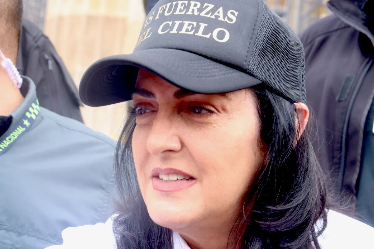 El proyecto de Cabal intentaría ocupar un espacio diferente: una derecha más claramente ideológica y conservadora, con énfasis en seguridad, defensa de la propiedad privada, autoridad y oposición a la izquierda. Su principal ventaja sería el reconocimiento nacional de Cabal y la existencia de una base electoral que ya ha demostrado respaldarla; su principal desafío sería transformar ese respaldo personal en una estructura partidista con presencia territorial - Foto: Archivo/Ronald Cano