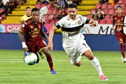 El conjunto capitalino todavía tiene un partido pendiente en la Liga. Su calendario en el campeonato ha sido irregular, con una victoria ante Jaguares y derrotas frente a América de Cali y Tolima, aunque su situación en la reclasificación mantiene abierta la posibilidad de luchar por un torneo internacional - Foto: Internacional de Bogotá/Unido 360