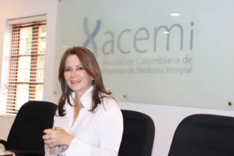 Durante su gestión en Acemi, Vesga fue una de las voces más críticas de la reforma a la salud promovida por el gobierno saliente. El gremio cuestionó varios de sus pilares, entre ellos la reducción del papel de las EPS como gestoras del riesgo, la creación de nuevos mecanismos públicos de atención y los cambios propuestos al modelo de administración de los recursos del sistema - Foto: Acemi
