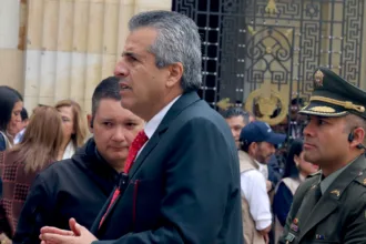 El exministro permanecía privado de la libertad desde diciembre de 2025, después de que la justicia considerara que existían elementos suficientes para imponerle una medida de aseguramiento por su presunta participación en el entramado de corrupción que involucró recursos de la UNGRD y contratos relacionados con el Instituto Nacional de Vías - Foto: Archivo/Ronald Cano