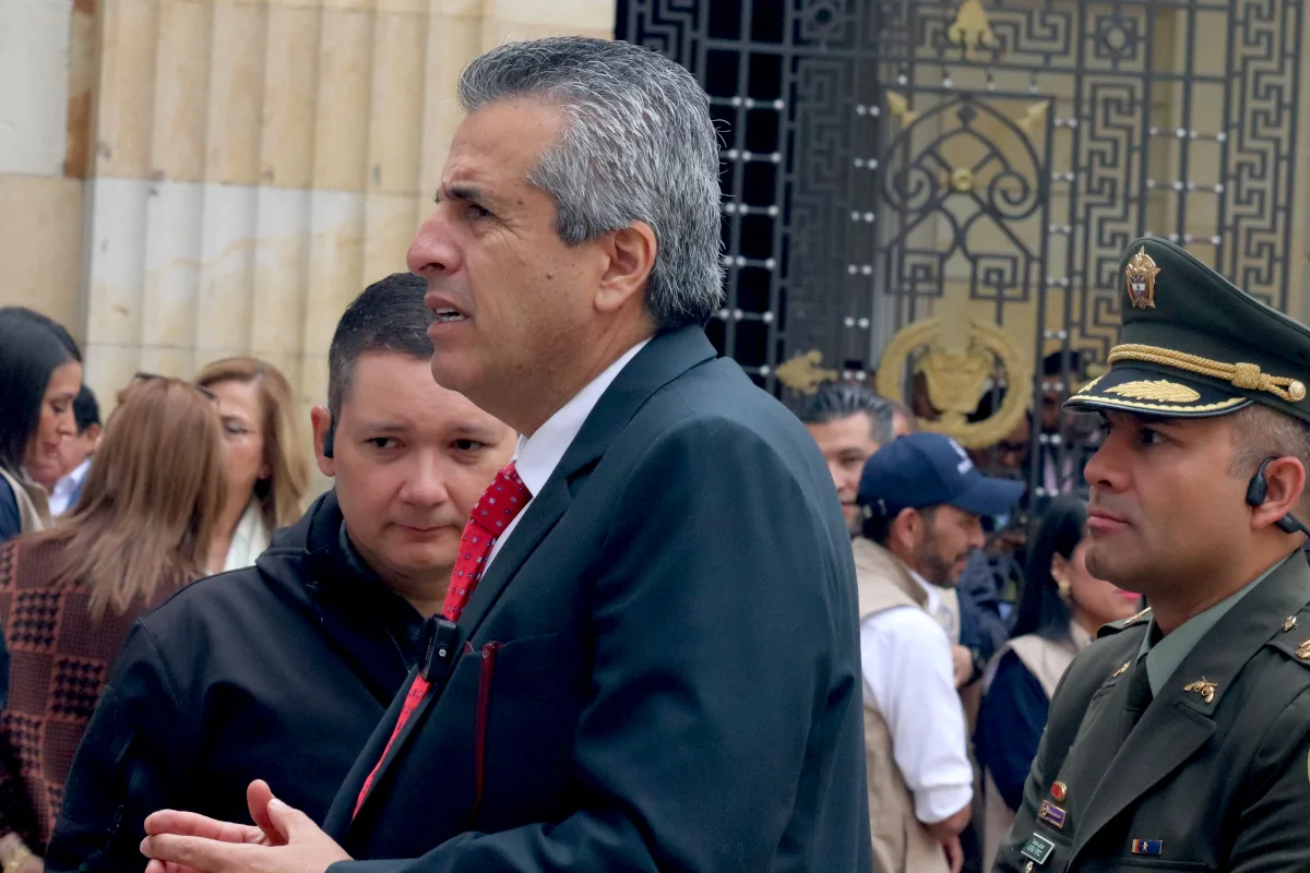 El exministro permanecía privado de la libertad desde diciembre de 2025, después de que la justicia considerara que existían elementos suficientes para imponerle una medida de aseguramiento por su presunta participación en el entramado de corrupción que involucró recursos de la UNGRD y contratos relacionados con el Instituto Nacional de Vías - Foto: Archivo/Ronald Cano