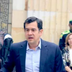 La situación cambió nuevamente el 10 de agosto. Ese día, mediante el Decreto 1157 de 2026, el Gobierno encargó a Rodrigo Lara Restrepo, ministro del Interior, la Dirección General de la UNP, sin separarlo de las funciones propias de su cargo ministerial - Foto: Archivo/Ronald Cano