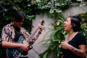 El encuentro será la primera escucha pública completa de Místika Mijístika, un trabajo que reúne canciones que durante varios años hicieron parte de conciertos, viajes e improvisaciones del dúo, y que ahora llegan por primera vez organizadas en un formato discográfico - Foto: Festival Centro