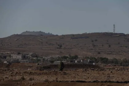 La reacción de Siria fue particularmente contundente. El Gobierno de Damasco rechazó categóricamente la decisión y sostuvo que los Altos del Golán constituyen una parte inseparable de su territorio. Además, anunció que recurrirá a los mecanismos diplomáticos y legales que considere necesarios para defender su soberanía - Foto: Anagha Subhash Nair/Syria Direct