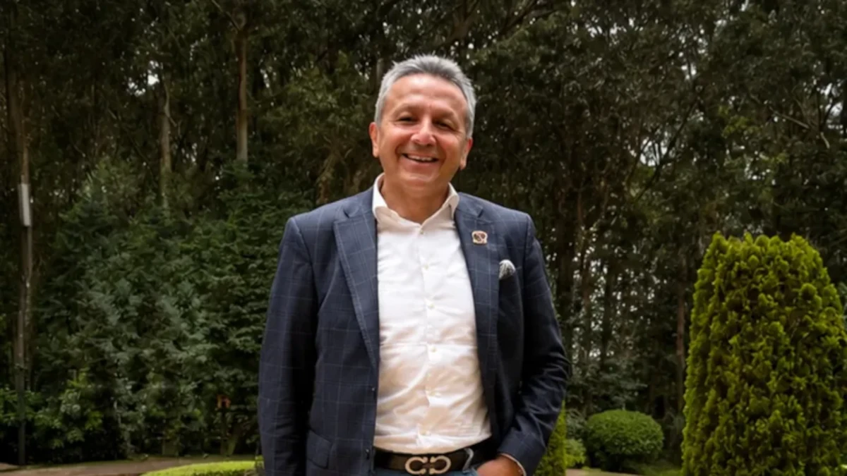 Antes de asumir un papel nacional, Ayerbe desarrolló buena parte de su actividad política en el Huila. Su trayectoria regional ha estado vinculada principalmente a sectores del Centro Democrático, partido por el que aspiró a ocupar una curul en la Asamblea Departamental del Huila durante las elecciones regionales de 2019 - Foto: X/@ricardoayerbe