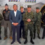 El Ministerio de Defensa precisó este lunes que los tres menores tenían 15, 15 y 16 años. Según la versión oficial, los adolescentes hacían parte de la estructura armada atacada y se encontraban en situación de combate - Foto: Ministerio de Defensa