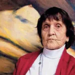 Débora Arango nació en Medellín en 1907 y desarrolló su carrera en un contexto marcado por el conservadurismo y por fuertes restricciones sobre el papel de las mujeres en la vida pública y cultural. Estudió arte con maestros como Eladio Vélez y Pedro Nel Gómez, pero construyó un lenguaje propio que se apartó de las representaciones tradicionales y se interesó por los conflictos, las desigualdades y los sectores marginados de la sociedad - Foto: Archivo/Ministerio de Cultura