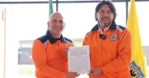 Como resultado del trabajo conjunto entre la Administración Distrital, la Alcaldía Local de Sumapaz, la Defensa Civil Colombiana y la comunidad, quedó conformado oficialmente el primer Comité de la Defensa Civil de Sumapaz, integrado por 15 voluntarios comunitarios - Foto: Alcaldía de Sumapaz