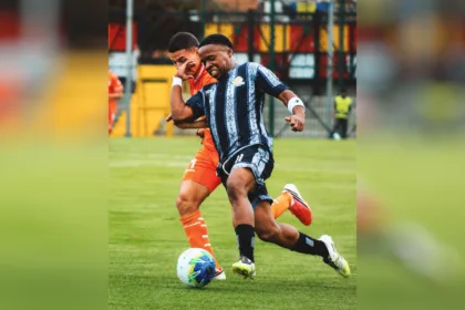 La remontada se completó en la segunda parte, cuando David Rativa apareció a los 61 minutos para anotar el 2-1 definitivo. Con el resultado, Tigres sumó tres puntos en una jornada en la que tuvo que recuperarse de un comienzo adverso - Foto: Daniel Góngora/Tigres FC