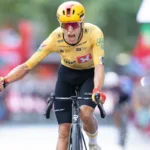 Para Johannessen, de 27 años, el triunfo representó la victoria más importante de su carrera y puso fin a una espera de más de tres años sin conseguir un triunfo. El noruego aprovechó la última oportunidad de la carrera para imponerse en la jornada de cierre - Foto: Vuelta a España