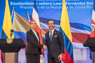 Fernández, por su parte, afirmó que Colombia y Costa Rica son aliados frente al narcotráfico y el denominado narcoterrorismo. La mandataria sostuvo que ambos gobiernos deben coordinarse para evitar que las organizaciones criminales aprovechen las fronteras entre los dos países - Foto: Presidencia
