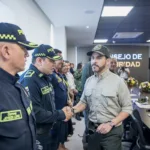 De acuerdo con la explicación presidencial, la estrategia tendrá mayor número de patrullajes, puestos de control, vigilancia aérea y controles sobre corredores considerados estratégicos. El propósito declarado es mantener las capacidades desplegadas y evitar que, una vez superada una crisis puntual, las estructuras criminales recuperen espacios - Foto: Presidencia