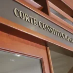 La Corte revocó las decisiones de primera y segunda instancia que habían considerado improcedente la tutela y concedió la protección de derechos fundamentales relacionados con la salud reproductiva, el libre desarrollo de la personalidad, la vida, la salud física y mental, la interrupción voluntaria del embarazo y la información en materia reproductiva - Foto: Corte Constitucional