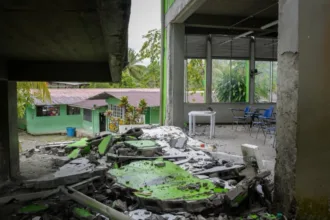 En materia de vivienda, se reportan 200.929 viviendas averiadas y 37.542 viviendas destruidas. Además, 5.871 edificios están averiados y 651 colapsados - Foto: Gobernación del Chocó