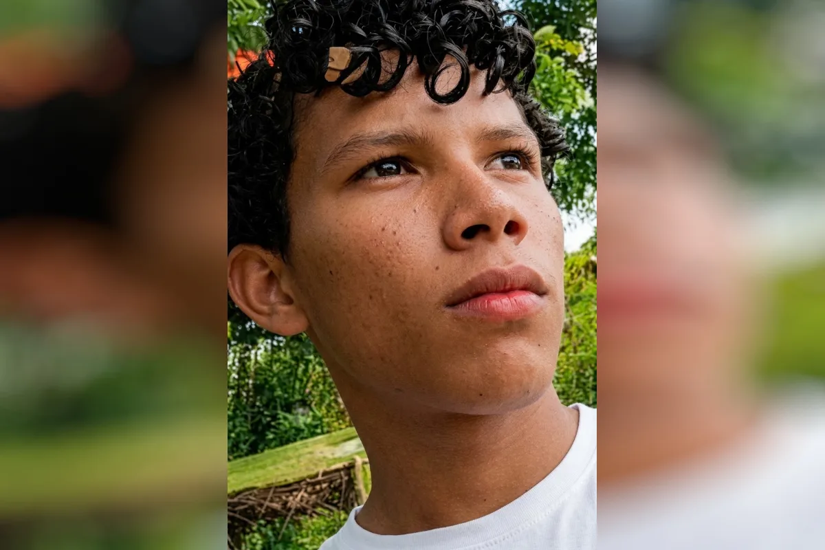 Franklin Quintero, hermano de Ricardo, aseguró que la familia se dedica a la agricultura y que el joven realizaba trabajos del campo. Según su versión, Ricardo estaba trabajando cerca de la zona y recogiendo animales cuando se produjo el operativo. Esa explicación deberá ser contrastada con las evidencias recogidas por las autoridades - Foto: Redes Sociales