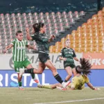 Deportivo Cali llegará al partido de vuelta con una ventaja de 2-1, mientras Millonarios y Santa Fe comenzarán su segundo encuentro con la serie igualada 2-2. Los dos ganadores avanzarán a la final de la Liga BetPlay Femenina 2026 - Foto: Atlético Nacional