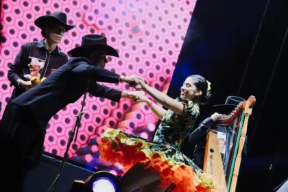 Idartes inaguró la temporada de Festivales Al Parque 2024, al ritmo de arpas, cuatro y capachos con Joropo Al Parque - Foto: Ronald Cano