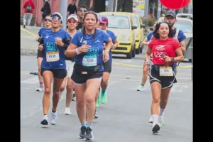 La jornada estuvo marcada por el mensaje #EstaMujerPuede, campaña que busca incentivar a más mujeres a acercarse al running y superar los temores y prejuicios que pueden alejarlas de la práctica deportiva - Foto: Ronald Cano