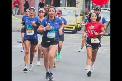 La jornada estuvo marcada por el mensaje #EstaMujerPuede, campaña que busca incentivar a más mujeres a acercarse al running y superar los temores y prejuicios que pueden alejarlas de la práctica deportiva - Foto: Ronald Cano