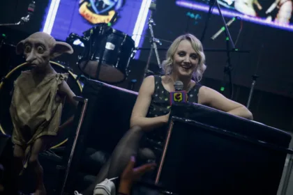 Evanna Lynch, la actriz irlandesa que personificó a la particular Luna Lovegood hizo parte del panel de invitados - Foto: Ronald Cano