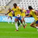 Colombia aprovechó la superioridad numérica y continuó buscando el gol. Nigeria resistió durante el cierre del partido, pero la selección colombiana encontró la oportunidad definitiva cuando el encuentro ya estaba en el tiempo añadido - Foto: FCF