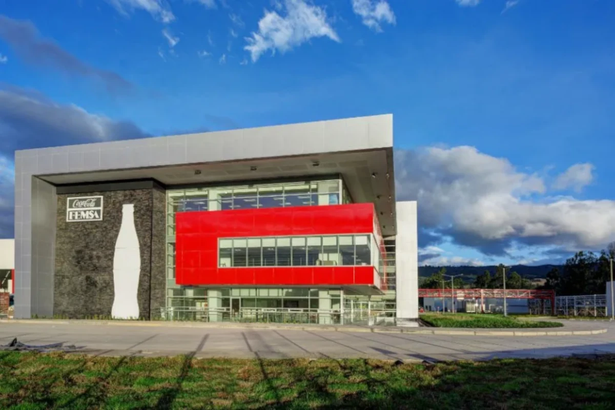 La carta establece además que Coca-Cola Bebidas de Colombia e INDEGA se encuentran al día en sus obligaciones con la ANDI y solicitan que se confirme la recepción de la comunicación y se expida la constancia correspondiente al retiro - Foto: Coca Cola Femsa