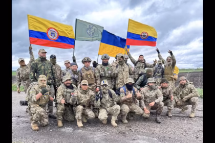 La dimensión del fenómeno también aparece reflejada en los registros de asistencia consular. A septiembre de 2026, la Cancillería contabiliza 863 solicitudes relacionadas con colombianos en Ucrania y 890 relacionadas con connacionales en Rusia, para un total de 1.753 solicitudes - Foto: Redes Sociales