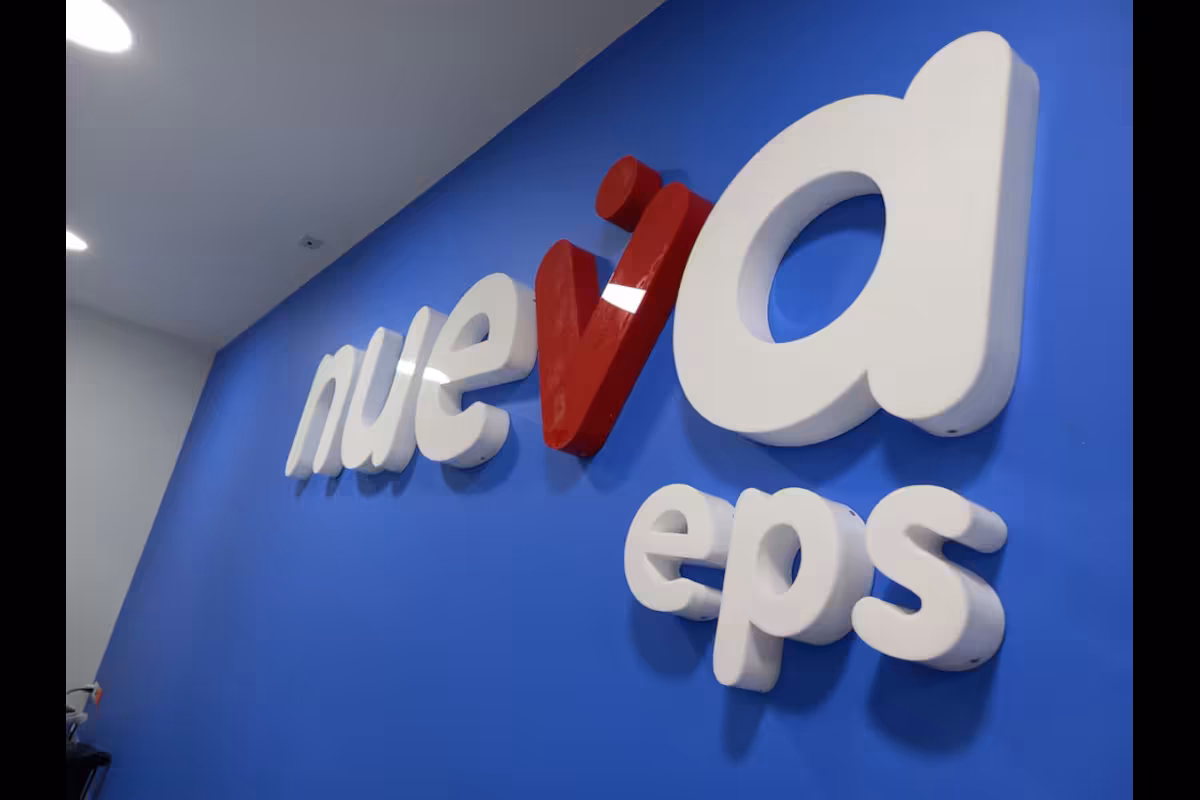 El anuncio se produce en medio de un escenario de crecientes reclamos de los usuarios por demoras en la entrega de medicamentos, procedimientos y tratamientos. El Gobierno aseguró que la primera fase estará dirigida a más de un millón de personas con atenciones pendientes - Foto: Nueva EPS