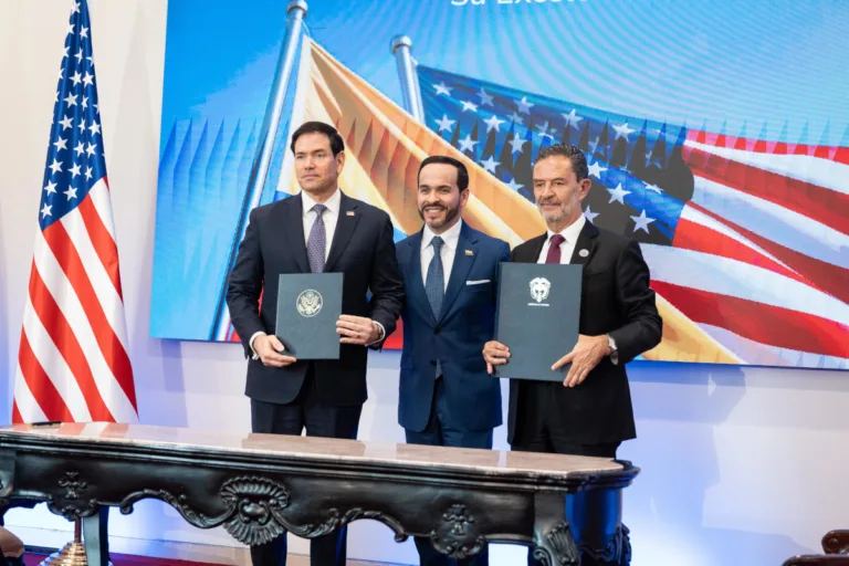 El encuentro fue presentado por ambos gobiernos como un nuevo momento en la relación entre Colombia y Estados Unidos. La seguridad y la lucha contra el narcotráfico ocuparon un lugar central en las conversaciones, pero la agenda también incorporó asuntos estratégicos relacionados con minerales críticos y energía nuclear para uso civil - Foto: Cancillería