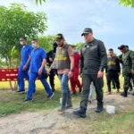 De acuerdo con las informaciones entregadas por las autoridades y medios de comunicación, los ocho liberados llevaban periodos diferentes de cautiverio, que iban desde algunos meses hasta cerca de dos años. Entre ellos había un menor de 17 años - Foto: Policía Nacional