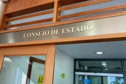 La discusión adquiere mayor relevancia porque la modificación propuesta no sería la primera. En 2021, durante el gobierno de Iván Duque, el Decreto 333 estableció que las acciones de tutela contra el presidente fueran asignadas inicialmente al Consejo de Estado - Foto: Consejo de Estado