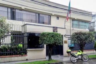 La decisión también incorpora cuestionamientos sobre la situación de derechos humanos en Irán, ataques contra países que no hacen parte del conflicto de Medio Oriente, el bloqueo del estrecho de Ormuz y las dificultades que, según Colombia, han enfrentado los inspectores del Organismo Internacional de Energía Atómica para verificar el programa nuclear iraní - Foto: Iranian Tours