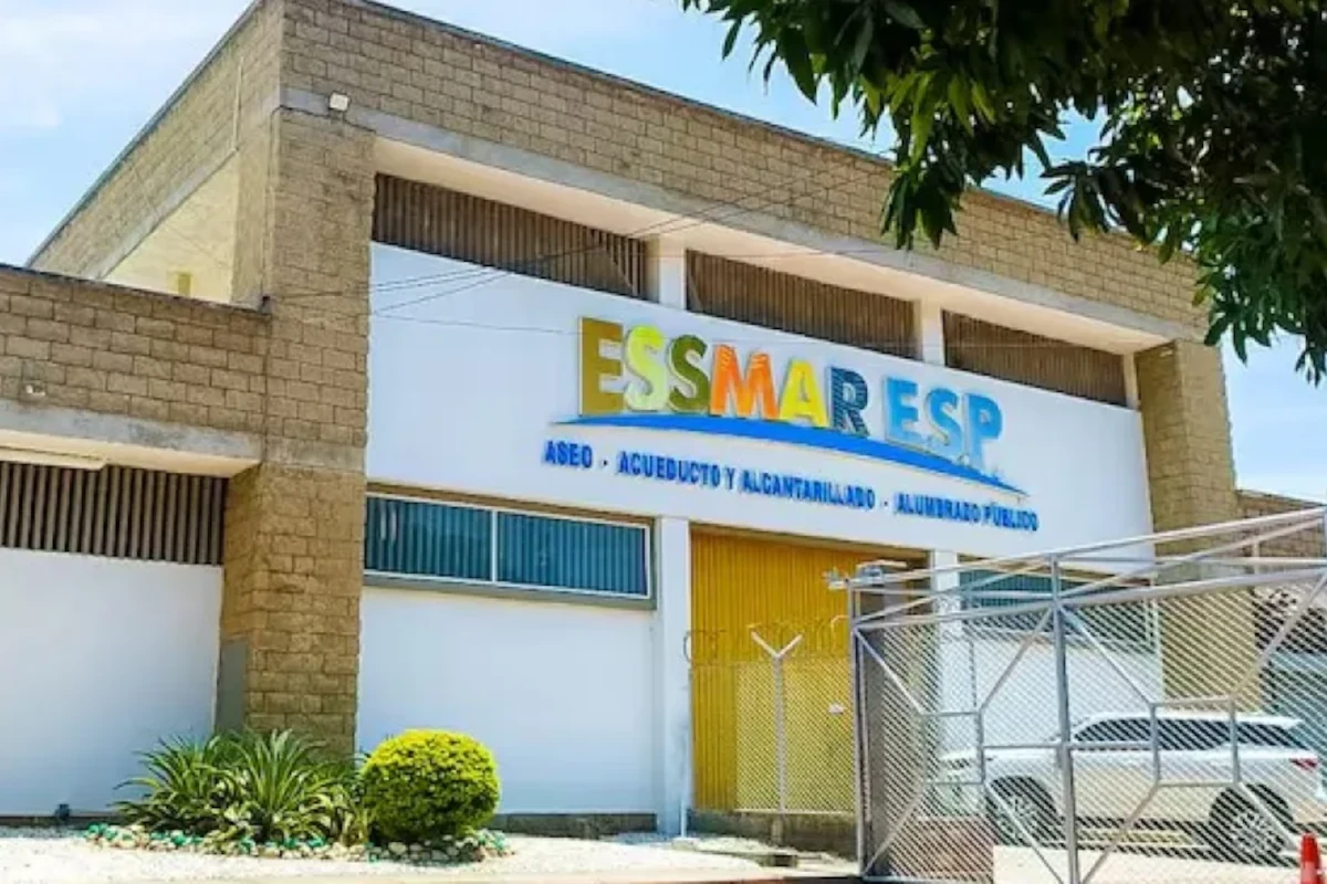 La pregunta central, entonces, no es solamente por qué se cayó una obra de más de $786.000 millones. Es si el Gobierno está corrigiendo una estructuración contractual heredada, sustituyendo una alternativa técnica después de nuevos estudios o desmontando una política pública del gobierno anterior para reemplazarla por otra - Foto: Alcaldía de Santa Marta