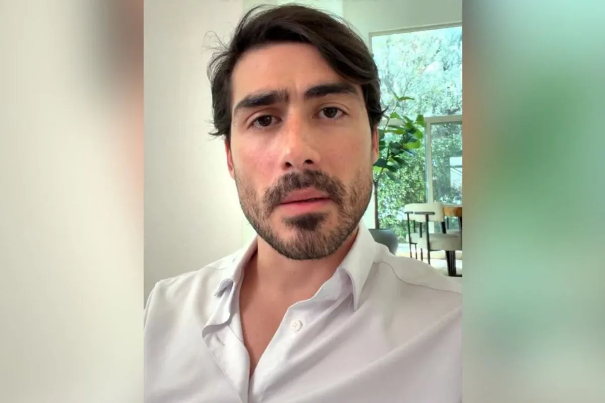 La sanción establecida contra Adrián contempla diez días de arresto y una multa equivalente a 15 salarios mínimos mensuales legales vigentes. El arresto comenzó a ejecutarse el 13 de septiembre - Foto: Redes Sociales