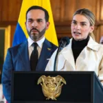 La demora se convirtió en uno de los principales motivos de controversia. El terremoto ocurrió el 10 de agosto y, aunque la campaña de solidaridad comenzó durante la emergencia, el balance financiero se publicó 67 días después del sismo. Durante ese periodo, la fundación divulgó información sobre las entregas de ayuda, pero no había presentado un informe consolidado que permitiera conocer el total recaudado y su distribución - Foto: Presidencia
