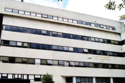 La salida se produjo después de que medios de comunicación publicaran información sobre su paso por Inlaca, una empresa venezolana del sector de alimentos vinculada en investigaciones periodísticas al entorno empresarial de Alex Saab. El cargo que More ocupó en esa compañía no aparecía en la hoja de vida presentada para su nombramiento en la entidad ambiental - Foto: ANLA