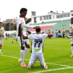 En el estadio La Independencia, Envigado derrotó 2-0 a Patriotas. El partido tuvo una acción determinante desde el comienzo, cuando Yilberto Palacios fue expulsado por el equipo local al minuto 2. Con superioridad numérica, el conjunto antioqueño encontró los goles por medio de Camilo Nieva, al 22, y Dairon Valencia, al 32 - Foto: Envigado FC