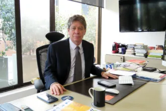 Mac Master no responsabilizó directamente al presidente por su salida. Explicó que él, la Junta de Dirección General y la Mesa Directiva habían intentado encontrar una solución que permitiera a la ANDI mantener su función institucional, los canales de interlocución y la autonomía del gremio, pero que esos esfuerzos habían resultado infructuosos - Foto: ANDI