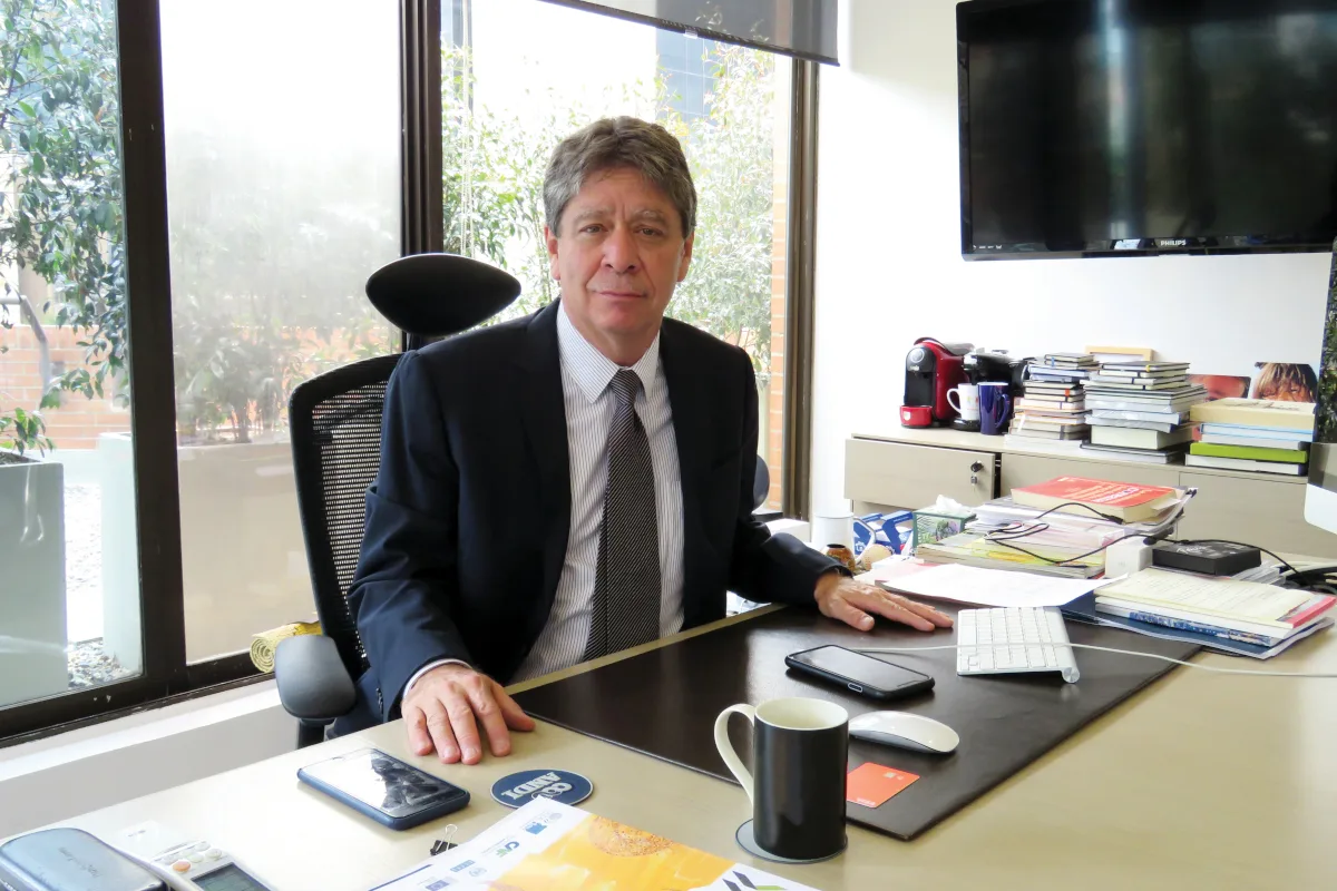 Mac Master no responsabilizó directamente al presidente por su salida. Explicó que él, la Junta de Dirección General y la Mesa Directiva habían intentado encontrar una solución que permitiera a la ANDI mantener su función institucional, los canales de interlocución y la autonomía del gremio, pero que esos esfuerzos habían resultado infructuosos - Foto: ANDI