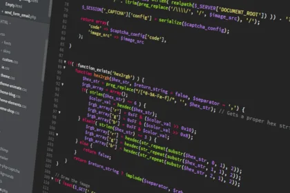 Los fallos, identificados con los códigos CVE-2026-109618 y CVE-2026-109619 y conocidos conjuntamente como PHP2Shell, fueron divulgados el 21 de octubre de 2026, cuando el equipo responsable del lenguaje anunció la disponibilidad de actualizaciones para corregirlos - Foto: lmonk72