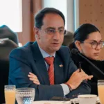 Restrepo calificó de “estúpida o ideológica” la teoría del decrecimiento defendida por Petro y sostuvo que esa visión no tendría lugar en el nuevo Gobierno - Foto: Archivo/Vicepresidencia