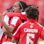Las Leonas llegan a esta instancia después de empatar 2-2 frente a Palmeiras en los cuartos de final. El equipo brasileño se adelantó con los goles de Brena Carolina y Raissa Bahía, pero Santa Fe reaccionó en el tramo definitivo del encuentro y consiguió la igualdad gracias a las anotaciones de Mariana Zamorano y Juana Ortegón - Foto: X/@LibertadoresFEM