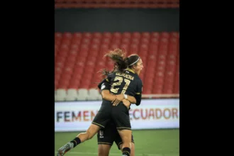 La victoria representa un paso importante para las Leonas, que tienen antecedentes destacados en la competición. Santa Fe fue subcampeón de la Libertadores Femenina en 2021 y 2024, en ambas ocasiones detrás de Corinthians. El conjunto bogotano busca convertir esa experiencia internacional en una campaña que le permita llegar nuevamente a las instancias decisivas y pelear por el primer título continental de su historia - Foto: Independiente Santa Fe Femenino
