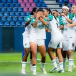 Con el triunfo, Deportivo Cali alcanzó los siete puntos en el Grupo D y aseguró su presencia en los cuartos de final de la Copa Libertadores Femenina. La victoria tuvo como protagonistas a María Morales, autora de dos goles, e Ingrid Guerra, quien contribuyó con la segunda anotación - Foto: Deportivo Cali Femenino