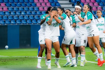 Con el triunfo, Deportivo Cali alcanzó los siete puntos en el Grupo D y aseguró su presencia en los cuartos de final de la Copa Libertadores Femenina. La victoria tuvo como protagonistas a María Morales, autora de dos goles, e Ingrid Guerra, quien contribuyó con la segunda anotación - Foto: Deportivo Cali Femenino
