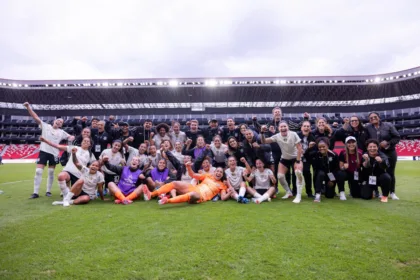 Para Corinthians, en cambio, la victoria confirmó su condición de candidato y le permitió avanzar a la instancia definitiva del certamen. El equipo brasileño volvió a demostrar su capacidad para reaccionar después de recibir un gol y resolver un compromiso exigente frente a un rival que intentó mantenerse en la pelea hasta el final - Foto: Copa Libertadores Femenina