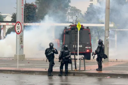 El nombre UNADI tampoco es inédito. La propia Policía Nacional utilizaba la denominación Unidad Nacional Antidisturbios en 2015, como consta en una publicación institucional del 19 de mayo de ese año. La decisión de octubre de 2026 representa, por tanto, la recuperación de un nombre anterior después de la etapa en que la unidad fue conocida como UNDMO - Foto: Archivo/Ronald Cano
