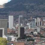 La controversia tomó otra dimensión cuando una investigación de El Armadillo reveló que Airbnb Latin America aportó una parte significativa de la financiación del estudio, desarrollado en el marco de un contrato de consultoría entre la plataforma y la Universidad Javeriana - Foto: Archivo/Ronald Cano