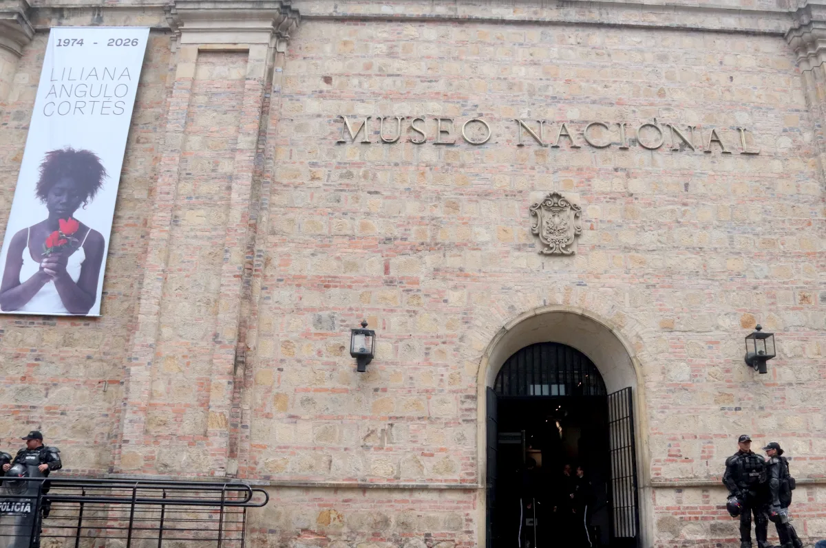 La orden judicial obliga al museo a conservar las piezas retiradas y mantenerlas en condiciones adecuadas. También exige información sobre su ubicación, estado de conservación y procedencia, además de la documentación relacionada con las decisiones que motivaron su retiro. La medida busca preservar los objetos durante el trámite, pero no establece que deban regresar inmediatamente a las salas de exposición ni que tengan que entregarse a sus creadores - Foto: Archivo/Ronald Cano